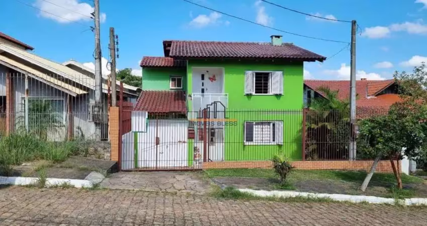 Casa localizada no bairro Nossa Senhora das Graças/Canoas