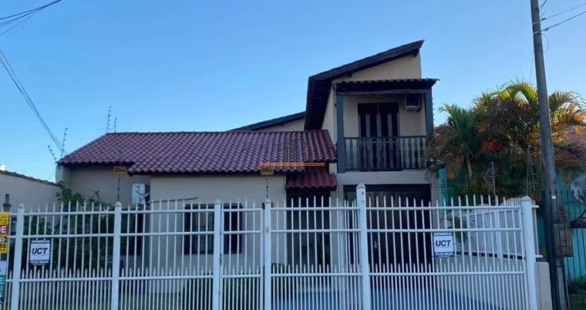 Casa localizada no bairro Estância Velha/Canoas