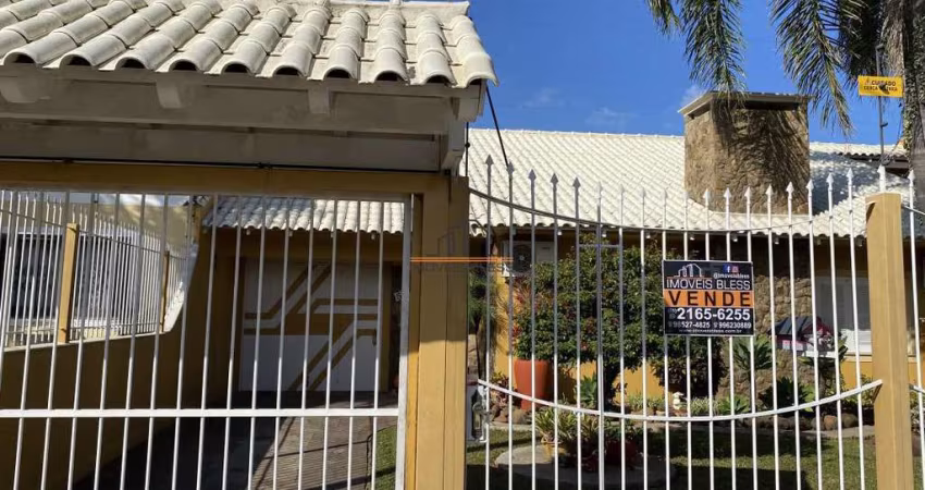 Casa localizada no bairro Marechal Randon/Canoas