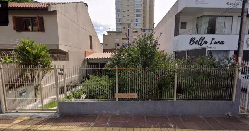 Ótima casa no Centro de Canoas