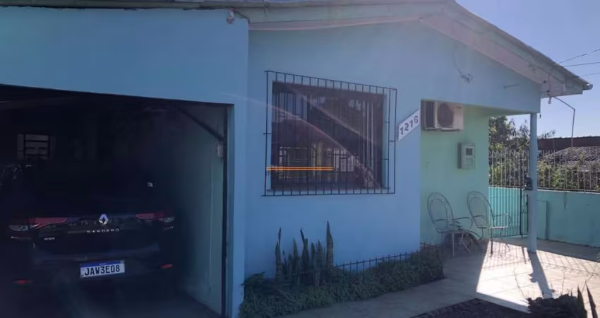 Casa com galpão localizado no bairro Estância Velha/Canoas