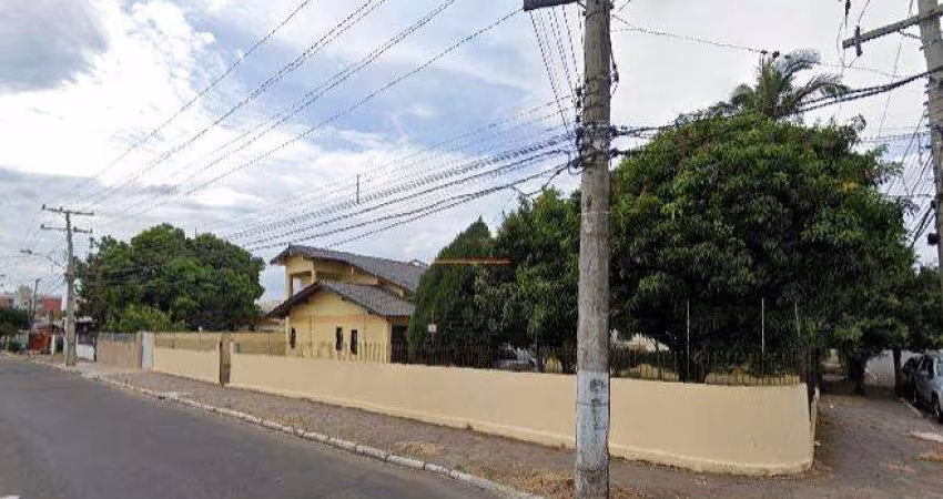 Casa localizada no bairro Fátima/Canoas