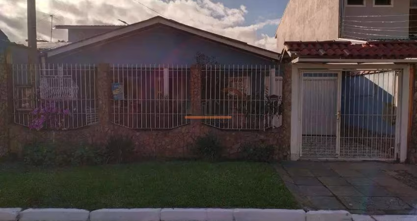 Casa localizada no bairro Fátima/Canoas