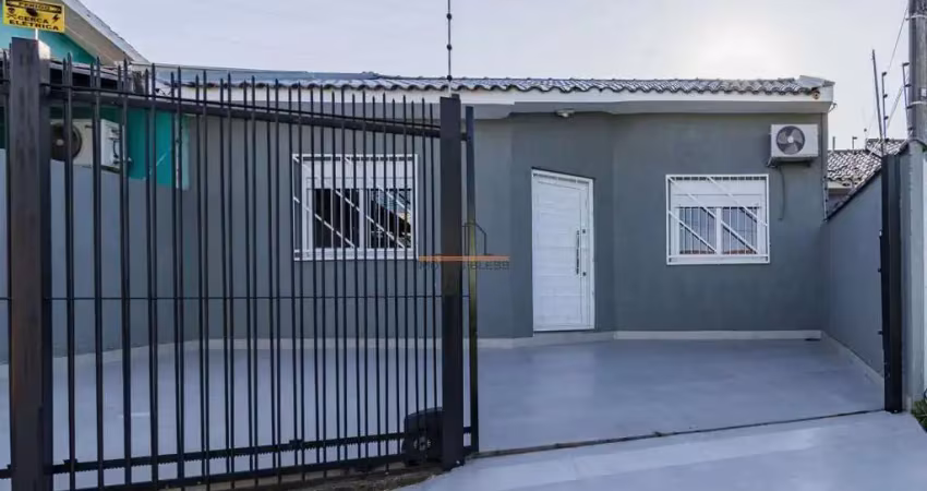 Casa localizada no bairro São José/Canoas