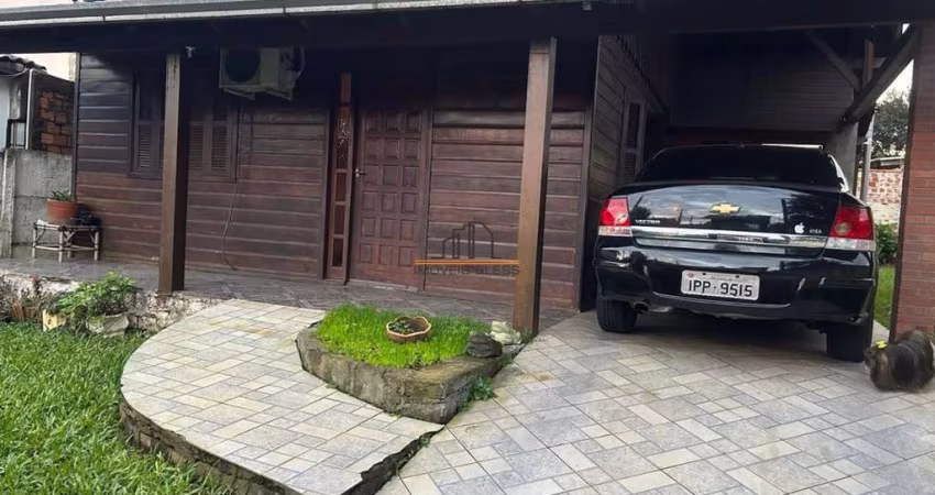 Casa localizada no bairro Estância Velha/Canoas