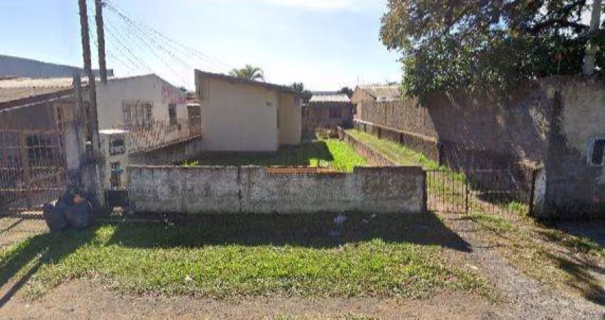 Casa localizada no bairro Fátima/Canoas