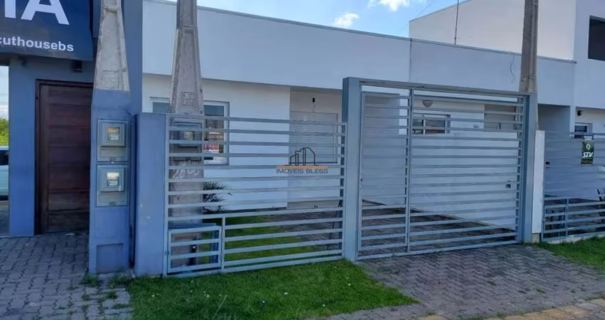 Casa localizada no bairro Guajuviras/Canoas