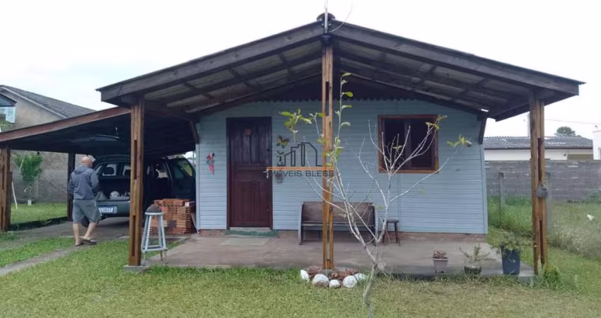 Casa localizada no bairro Praia Azul/Arroio do Sal