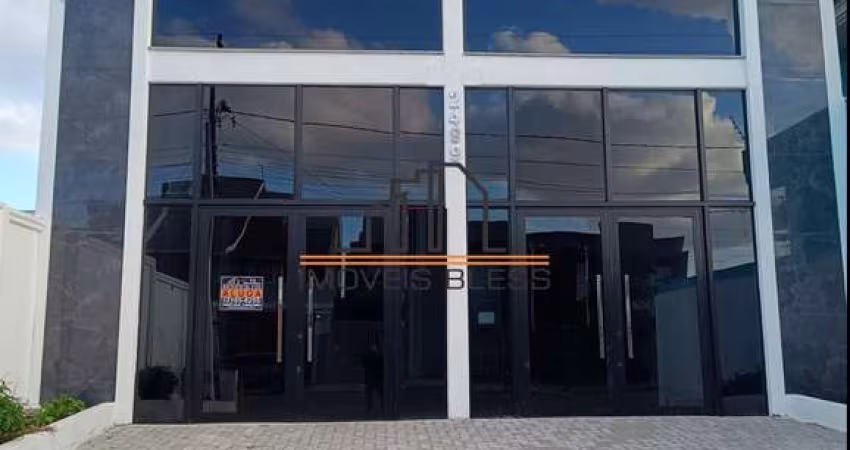 Ótimo Pavilhão  Comercial no Montserrat