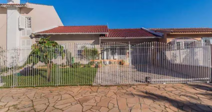 Casa com 3 quartos à venda no Centro, Canoas 