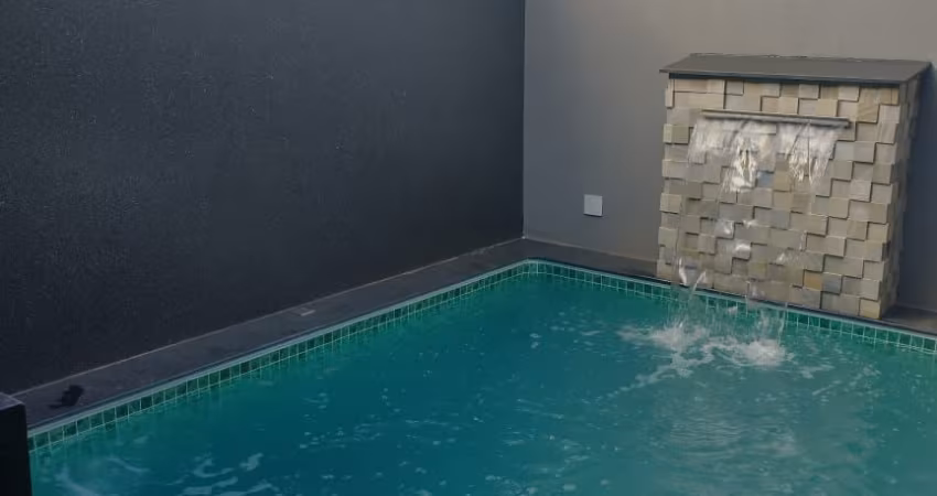 VENDE-SE CASA  ESPLANADA PRIMO MENEGHETTI
