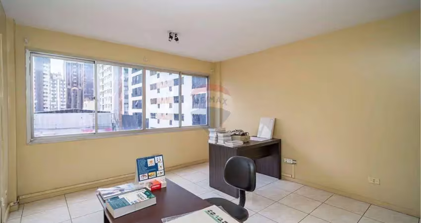 Sala comercial à venda na Travessa Itararé, 43, Centro, Curitiba