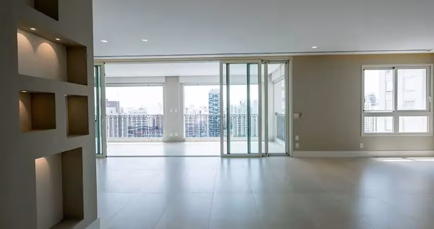 Apartamento de luxo semimobiliado com 3 suítes e lazer completo
