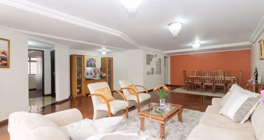 Casa com 4 quartos à venda no Água Verde, Curitiba 