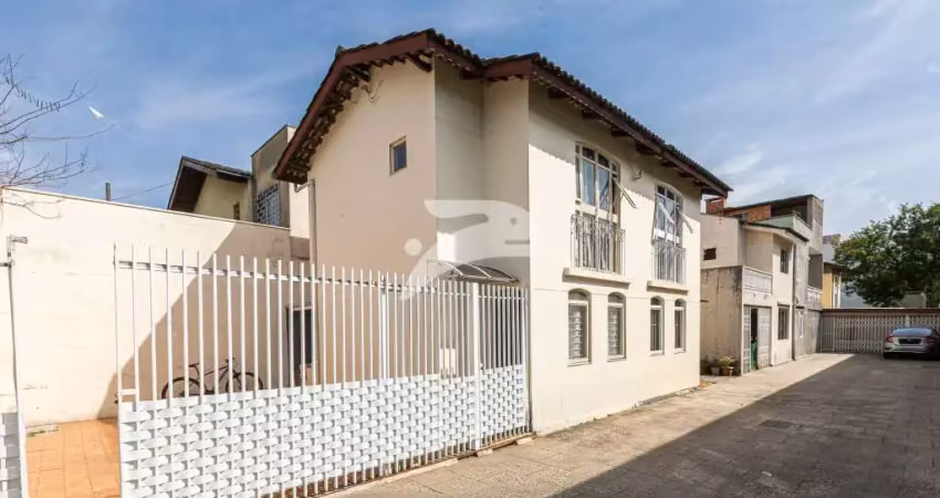 Casa com 2 quartos à venda na Rua Amador Bueno, 193, Cajuru, Curitiba
