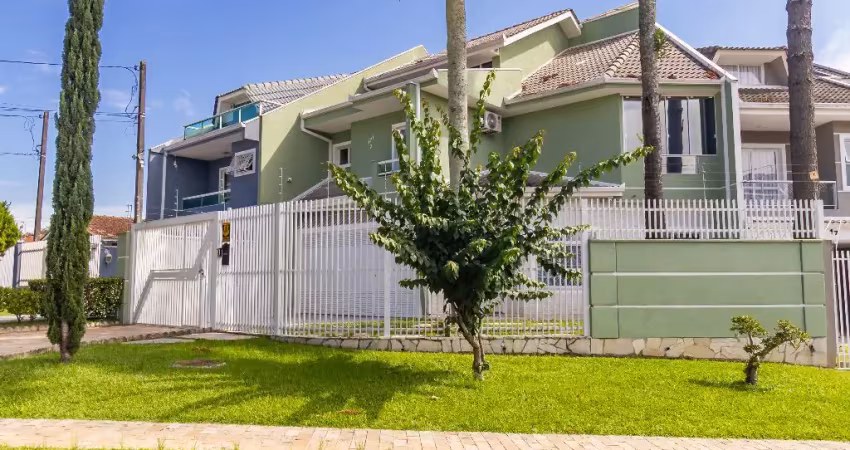 BELÍSSIMO E AMPLO TRIPLEX EM ÁREA NOBRE