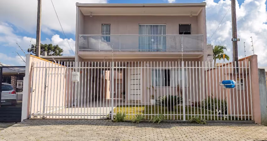 EXCELENTE CASA DE DOIS ANDARES NO BAIRRO INÁ - S.J. PINHAIS