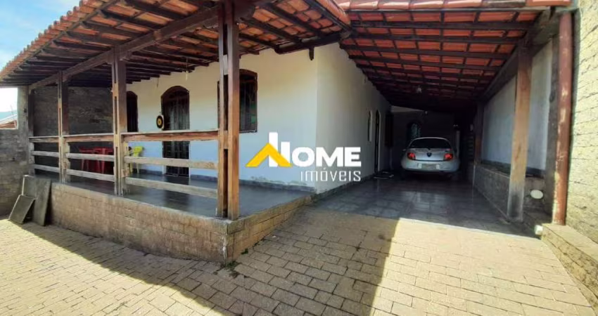 Casa a venda no Teixeira Dias.