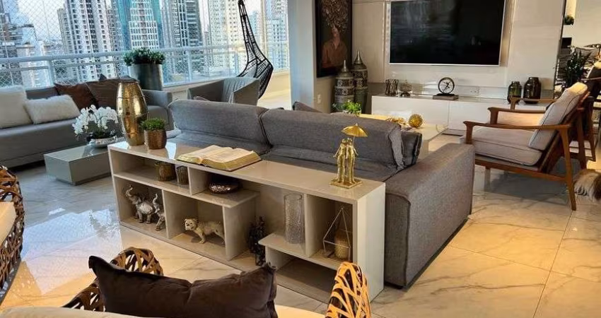 Apartamento para venda tem 209 metros quadrados com 4 quartos em Vila Gomes Cardim - São Paulo - SP