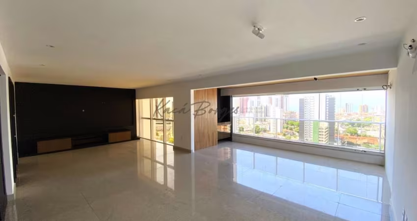 Apartamento em Petrópolis, 162m², 3 suítes e 4 vagas