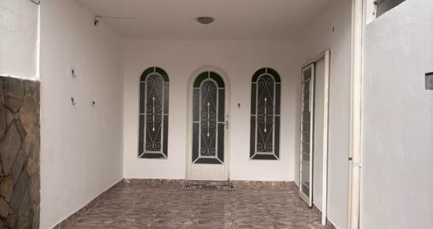Casa com dois dormitórios