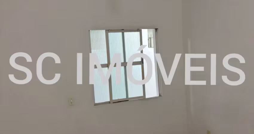 Casa com dois dormitórios (comercial e/ou residencial)