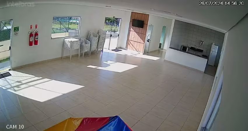 Este anúncio descreve um apartamento disponível por r$ 1.600,00 mensais, já incluindo o valor do condomínio