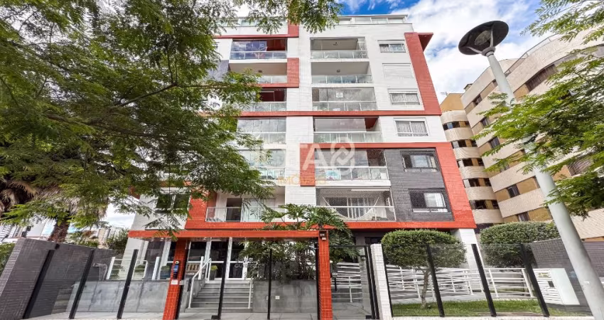 A POUCOS METROS DO CLUBE CURITIBANO!