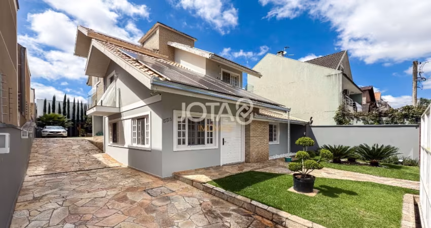 TRANQUILIDADE E SEGURANÇA - CASA COM TERRENO GRANDE EM RUA SEM SAÍDA