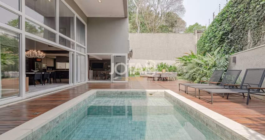 CASA MARAVILHOSA COM 4 SUITES  EM CONDOMINIO NO CAMPO COMPRIDO