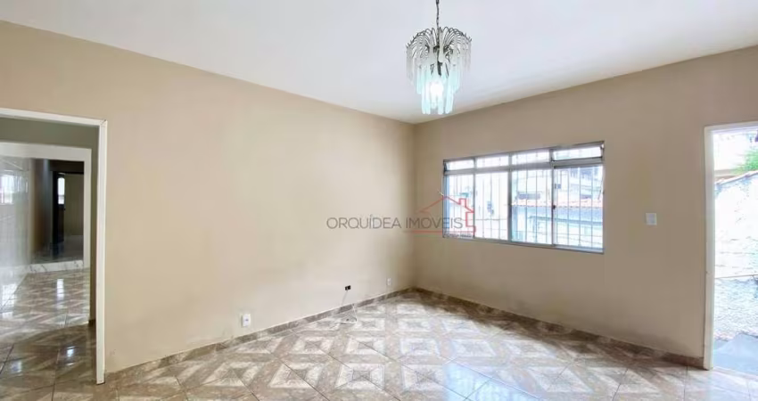 Casa 3 dorms Jardim Maria Estela | Fácil acesso | 4 vagas | Compre alugada | Churrasqueira