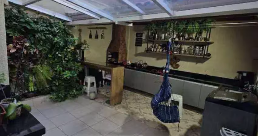 Sobrado 3 suítes Taboão SBC | Imóvel impecável | 4 vagas | Area gourmet | pronto para se mudar | Agende sua visita