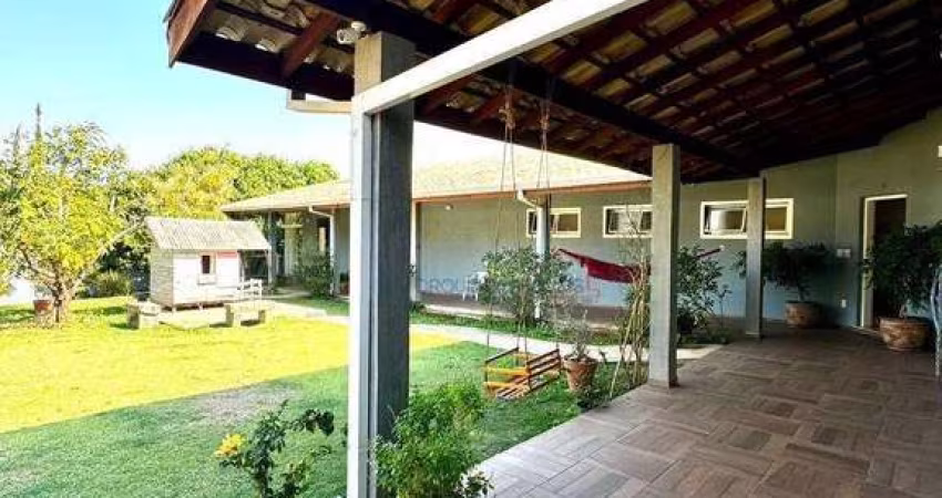 Casa estilo chácara 3 dorms Atibaia | Vila Santista | arvores frutíferas | muita área verde | Agende a sua visita