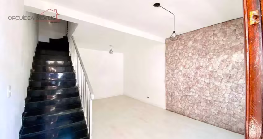 Sobrado vila santo estefano | 2 quartos com cômodo nos fundos | 1 vaga | ótima localização | agende a sua visita