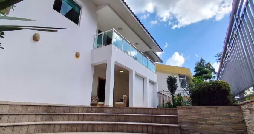 Casa Alto Padrão -  4 suítes - Mangabeiras - Abaixo do Valor