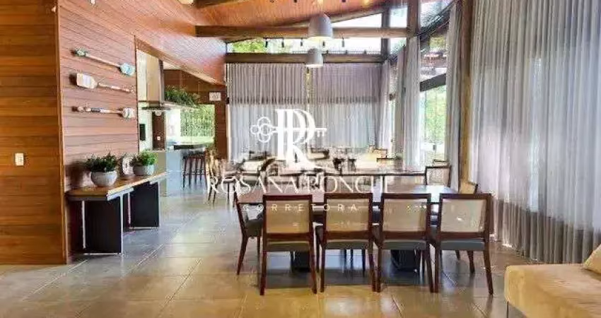 Terreno de 818,00 m2 privativos no melhor condomínio de cacupé,