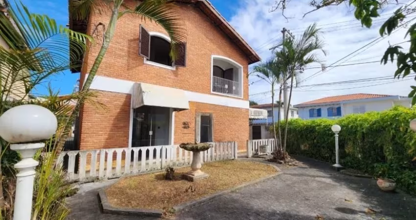 Encantadora Casa Pronta para Morar no Planalto Paulista, São Paulo - 3 Quartos, Suíte e Ampla Garage
