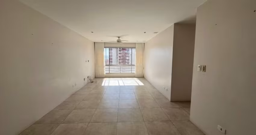 Espaçoso Apartamento de 2 Quartos na Vila Pompéia, São Paulo, com Conforto e Conveniência