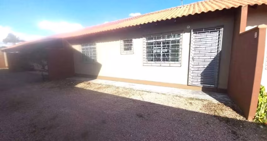 Casa Residencial para aluguel, 2 quartos, 2 vagas, Boqueirão - Curitiba/PR
