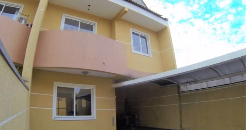 Sobrado com 3 quartos  à venda, 148.10 m2 por R$649000.00  - Uberaba - Curitiba/PR