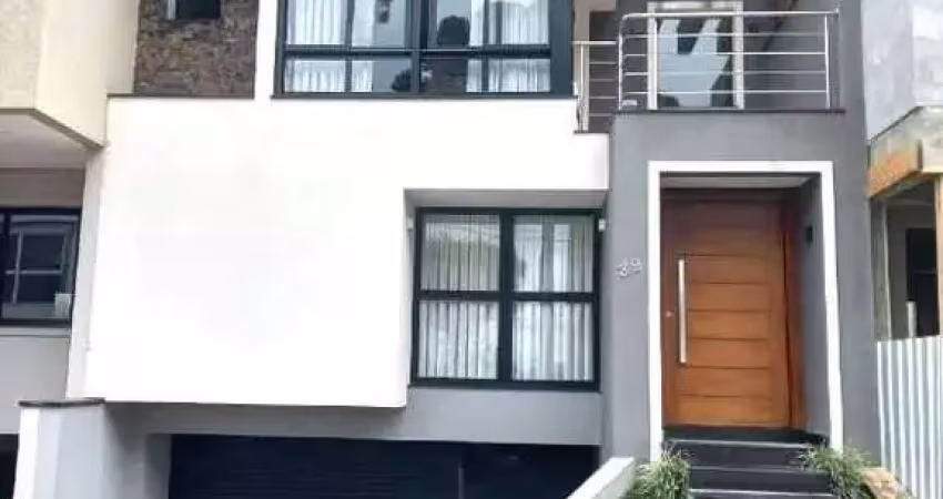 Casa Residencial com 3 quartos  à venda, 198.03 m2 por R$1690000.00  - Pinheirinho - Curitiba/PR