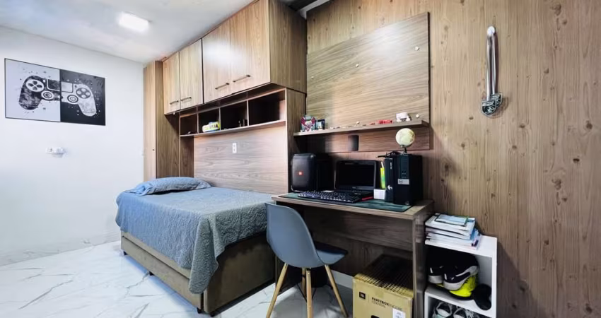 Sobrado com 3 quartos  à venda, 60.00 m2 por R$390000.00  - Alto Boqueirao - Curitiba/PR