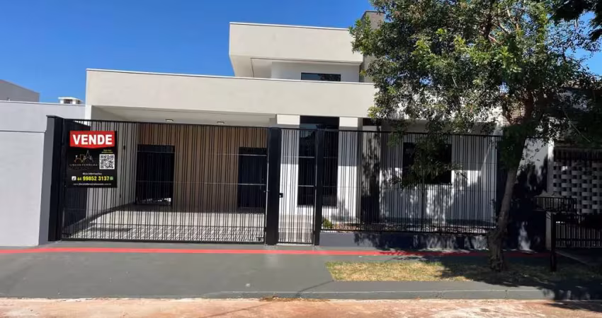 Vende-se Bela Casa Térrea no Parque das Laranjeiras em Maringá