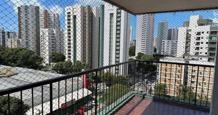 4 quartos, 1 suíte, wc social, lavabo, 174m2 área útil, 2 vagas livres