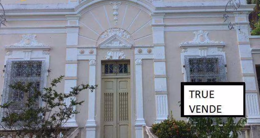 Casa com 600 m² ótima localização