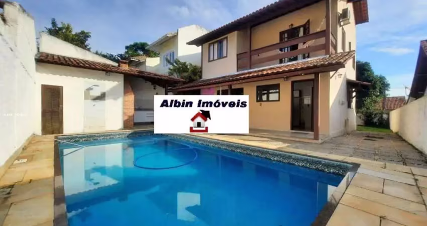 Casa em Condomínio para Venda em Niterói, Itaipu, 4 dormitórios, 1 suíte, 2 banheiros, 4 vagas