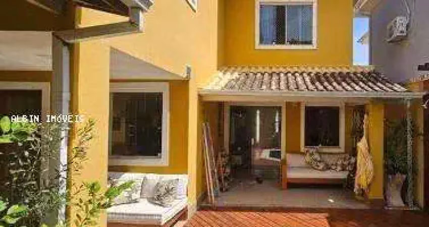 Casa para Venda em Niterói, Itaipu, 3 dormitórios, 1 suíte, 3 banheiros, 2 vagas