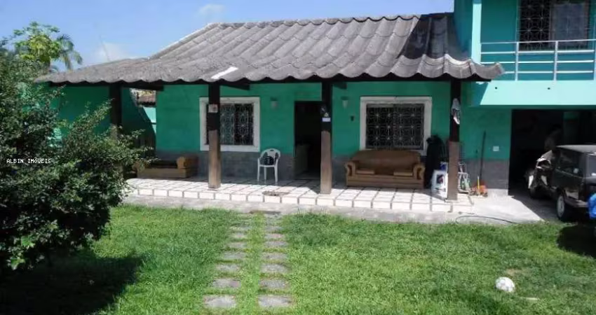 Casa para Venda em Niterói, Itaipu, 4 dormitórios, 2 suítes, 3 banheiros, 3 vagas