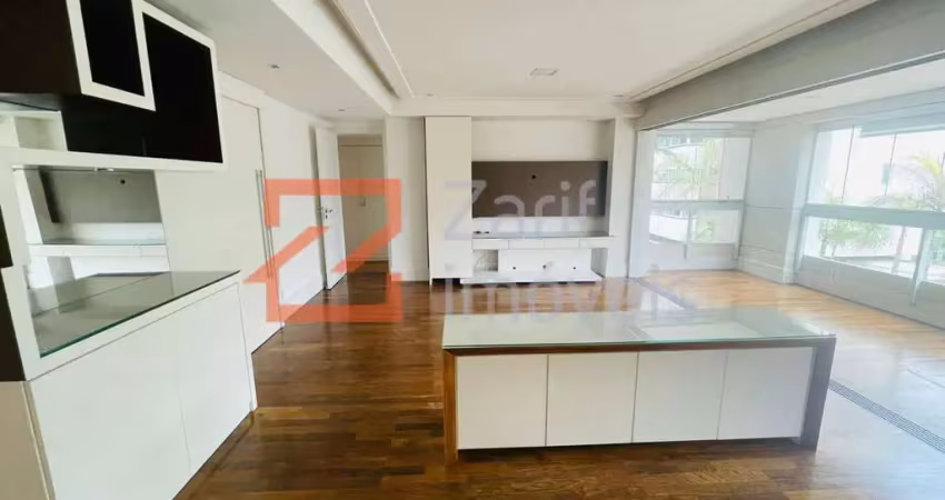 Apartamento com 3 quartos para alugar na Rua Itapimirum, Vila Andrade, São Paulo