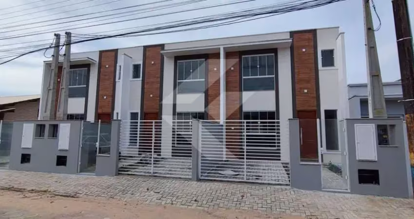 sobrado suíte + dois dormitórios em Navegantes